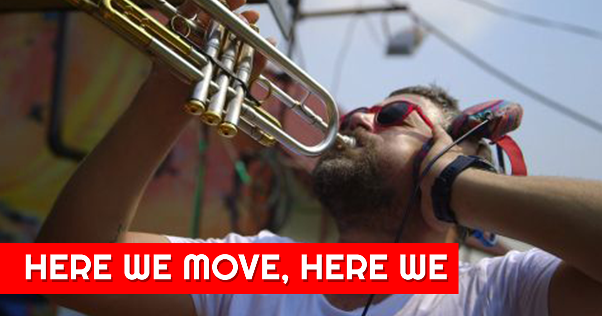 Plakat: Here We Move, Here We Groove